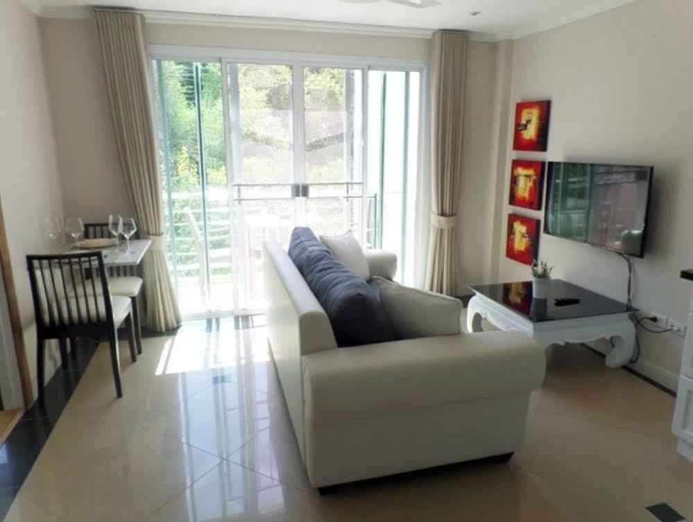 Westbury Residence Pattaya Luaran gambar